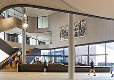 Hotel de ville T Scheep