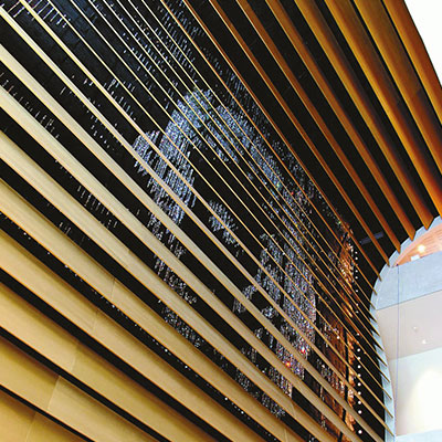 SALZBOURG SUR LE DEVANT DE LA SCÈNE