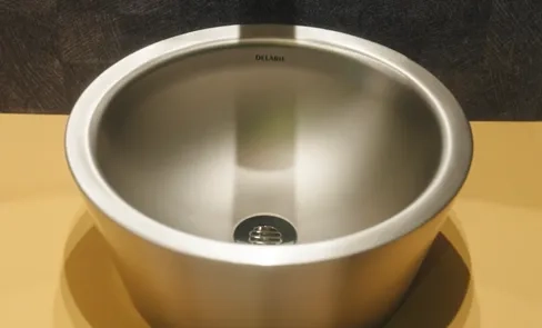 Découvrez en vidéo la vasque design ALGUI, véritable élément de décoration dans vos sanitaires.